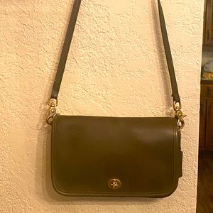 Vintage Coach Pocket Bag Olive Green EVC